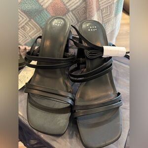 A New Day Black Modern Strappy Sandals heels size 11 nwt